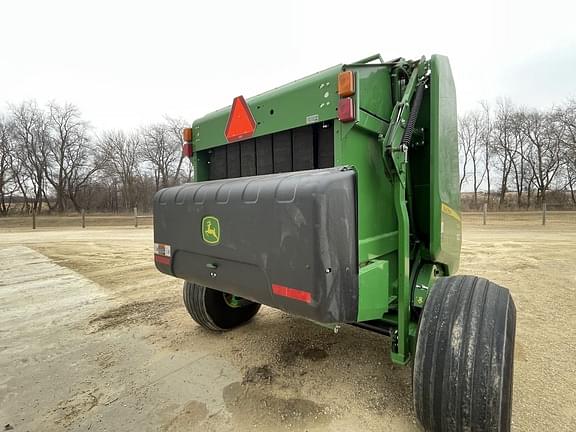 Image of John Deere 560M Silage equipment image 2