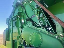 Image of John Deere 560M equipment image 2