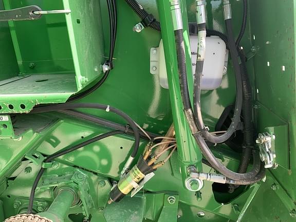 Image of John Deere 560M equipment image 4