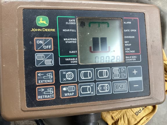 Image of John Deere 560M equipment image 4