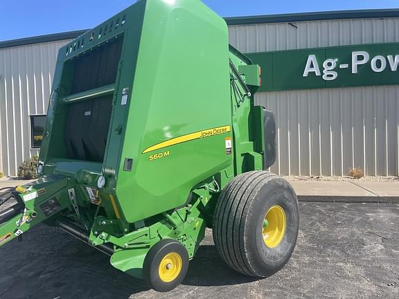 Image of John Deere 560M equipment image 3