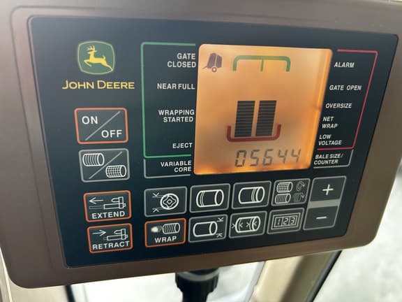 Image of John Deere 560M equipment image 1