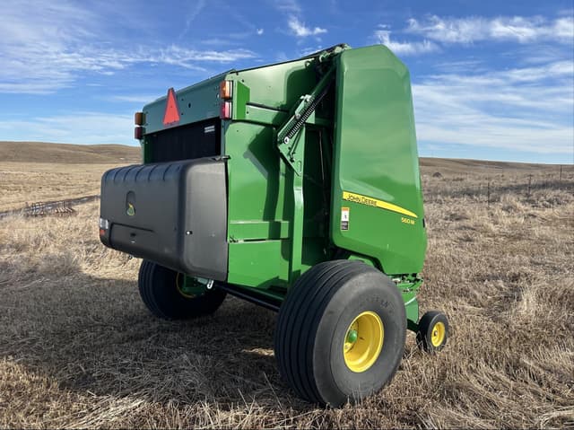 Image of John Deere 560M equipment image 2