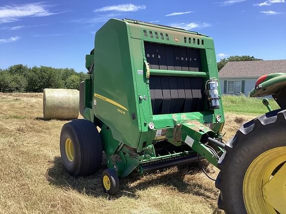 Image of John Deere 560M equipment image 3