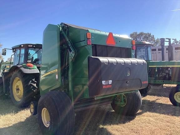 Image of John Deere 560M equipment image 4