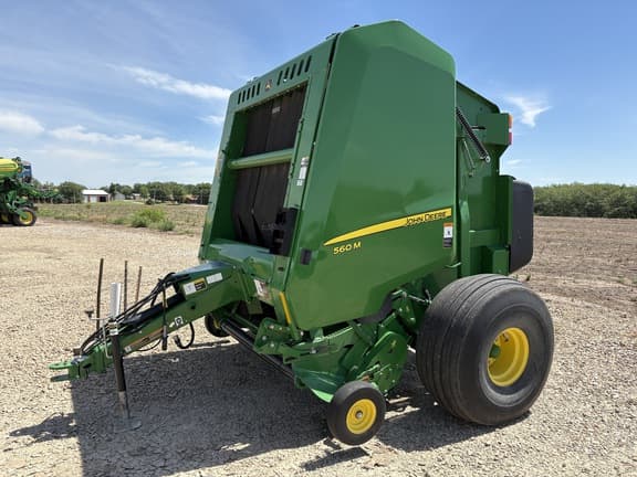 Image of John Deere 560M equipment image 2