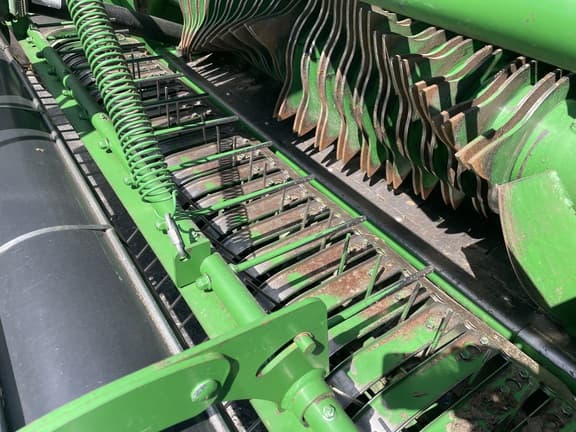 Image of John Deere 560M equipment image 4
