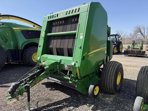 Image of John Deere 560M equipment image 1