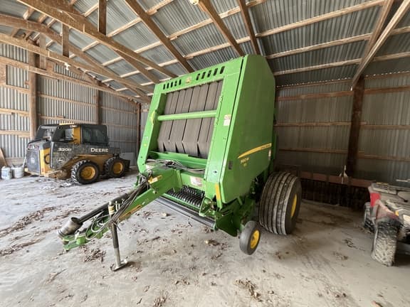 Image of John Deere 560M Image 1