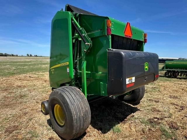 Image of John Deere 560M equipment image 4
