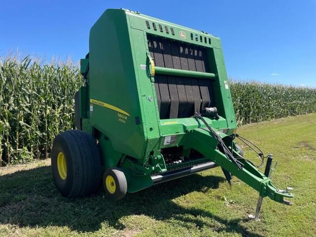 Image of John Deere 560M equipment image 1