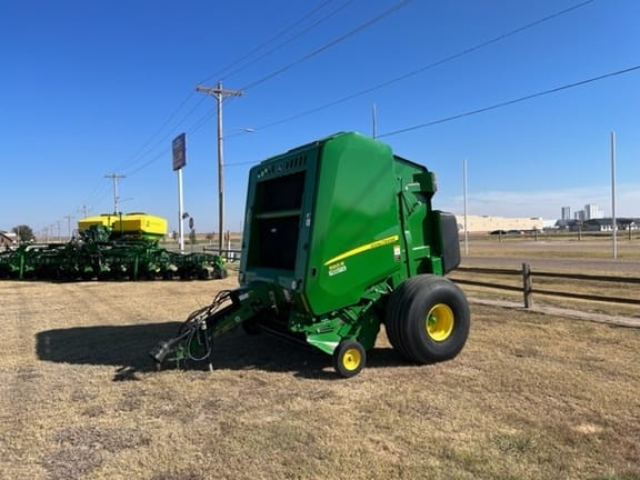 Main image John Deere 560R
