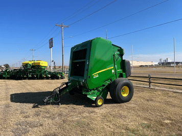 Main image John Deere 560R