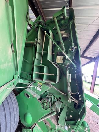 Image of John Deere 560R equipment image 3