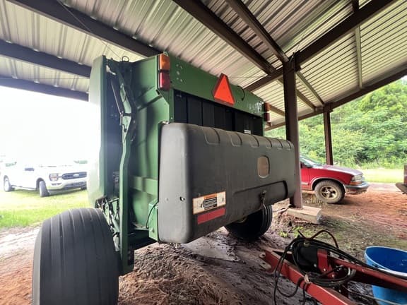 Image of John Deere 560R equipment image 2