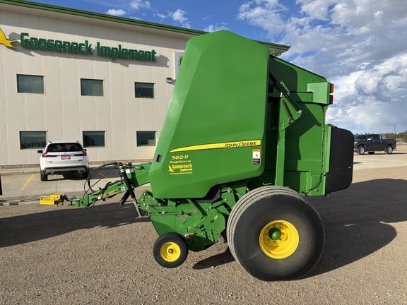 2019 John Deere 560R Silage Special Equipment Image0