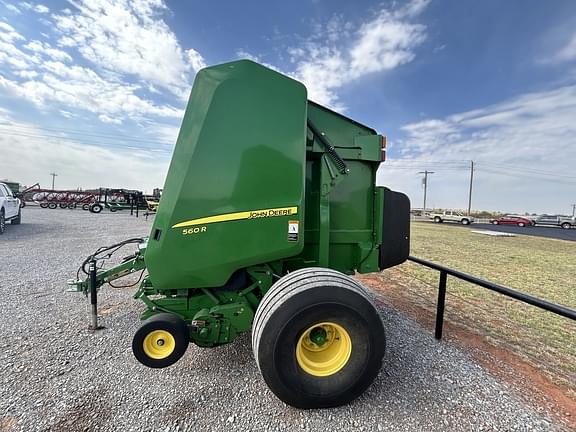 Image of John Deere 560R equipment image 1