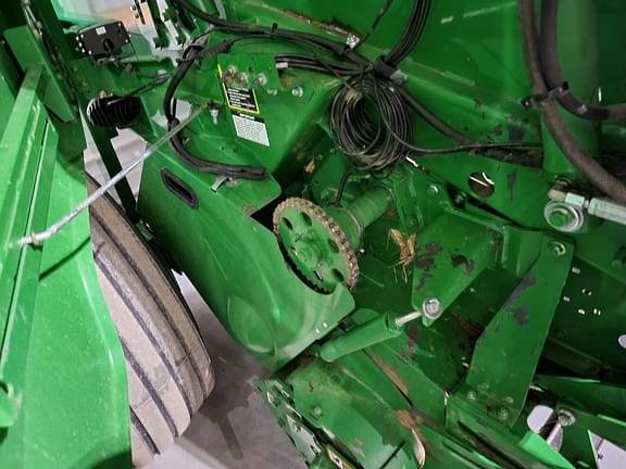 Image of John Deere 560R equipment image 4