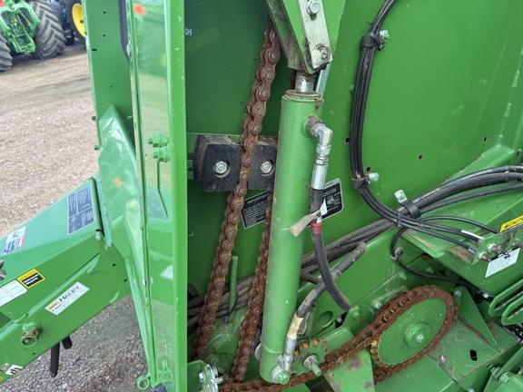Image of John Deere 560R equipment image 1