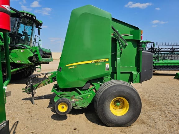 Main image John Deere 560R