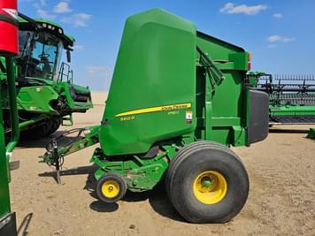 Main image John Deere 560R