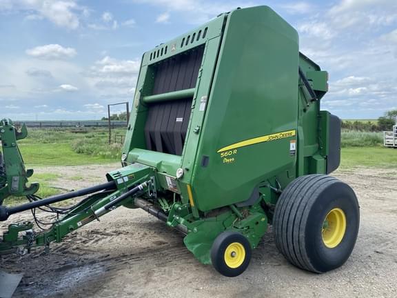 Image of John Deere 560R equipment image 1