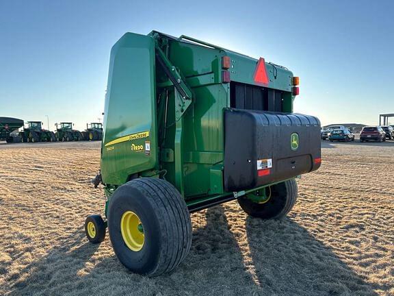 Image of John Deere 560R equipment image 4