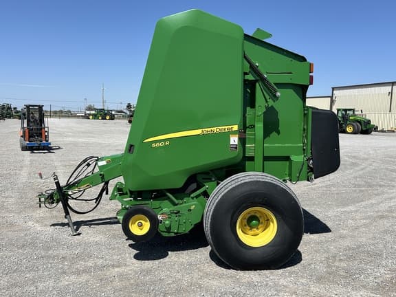 Image of John Deere 560R equipment image 1