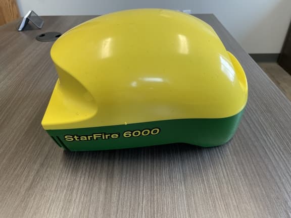 Image of John Deere StarFire 6000 Image 1