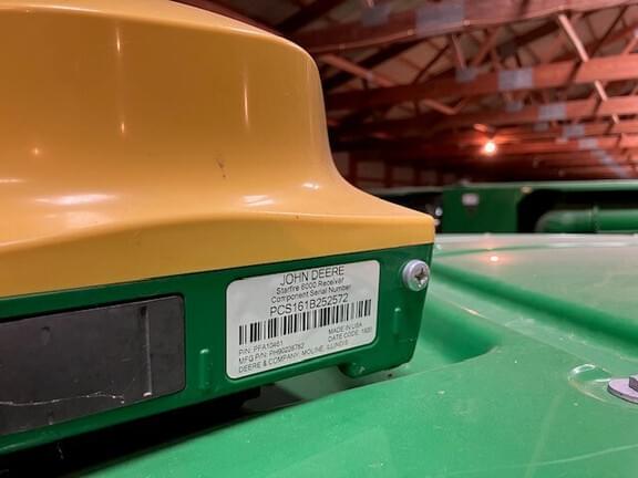 Image of John Deere StarFire 6000 equipment image 4