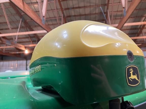 Image of John Deere StarFire 6000 equipment image 2