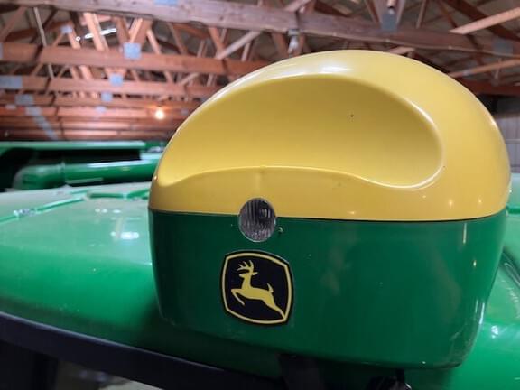 Image of John Deere StarFire 6000 equipment image 1