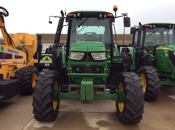 Image of John Deere 6110M equipment image 1