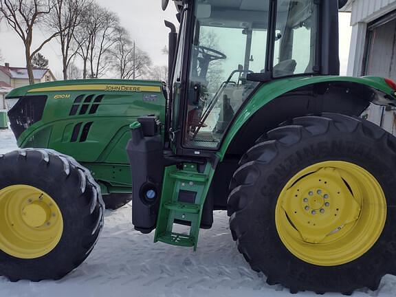 Image of John Deere 6110M equipment image 1