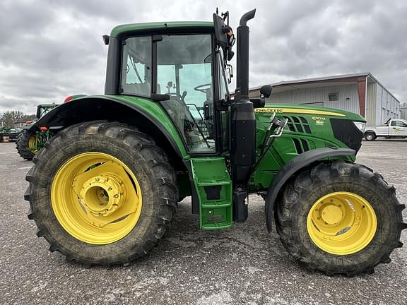 Image of John Deere 6110M equipment image 2