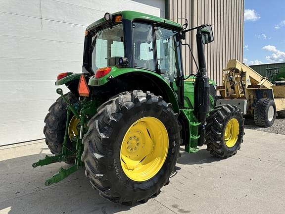 Image of John Deere 6110M equipment image 4