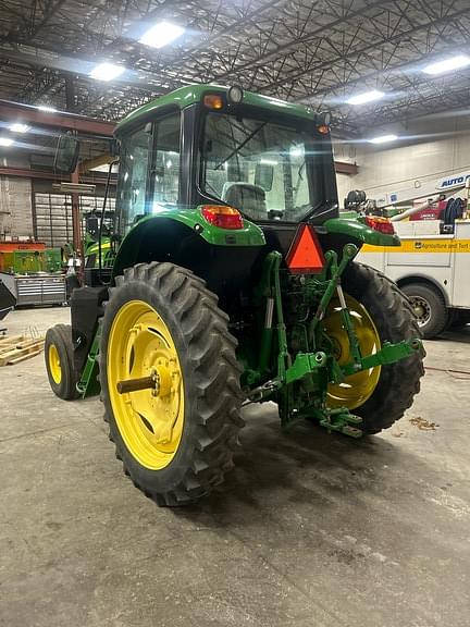 Image of John Deere 6110M equipment image 1