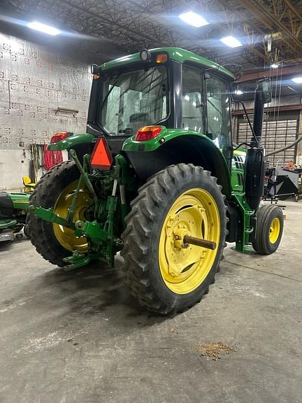 Image of John Deere 6110M equipment image 3