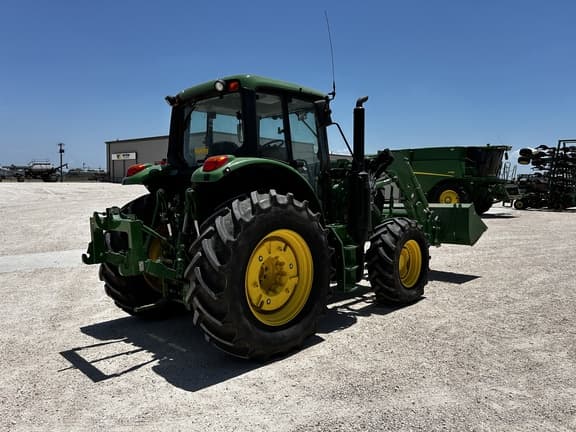 Image of John Deere 6110M equipment image 4