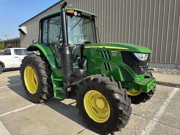 Image of John Deere 6110M equipment image 2