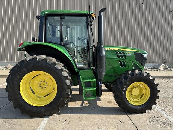 Image of John Deere 6110M equipment image 3