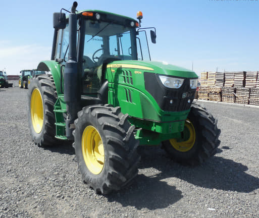 Image of John Deere 6110M equipment image 2