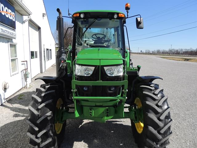 Image of John Deere 6110M equipment image 4