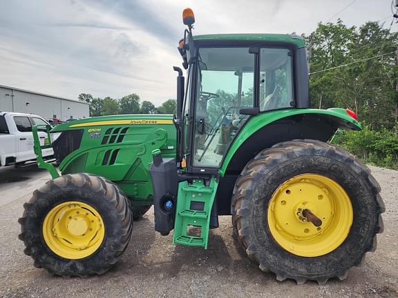 Image of John Deere 6110M equipment image 4