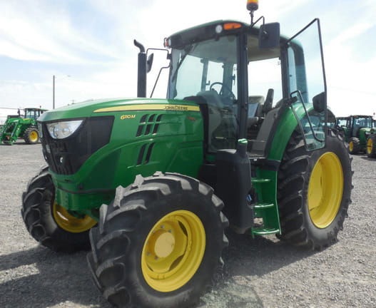 2019 John Deere 6110M Equipment Image0
