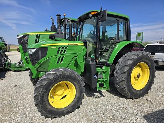 Image of John Deere 6110M equipment image 1