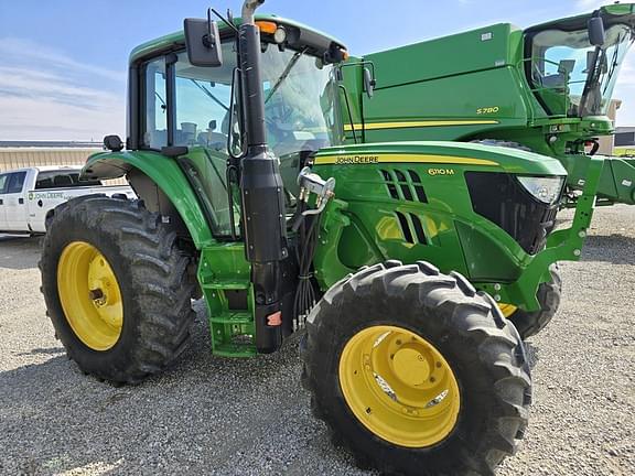 Image of John Deere 6110M equipment image 3