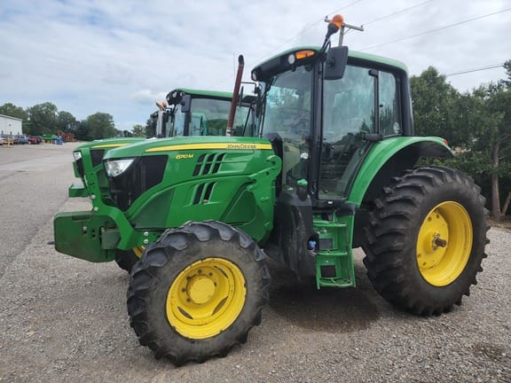 2019 John Deere 6110M Equipment Image0