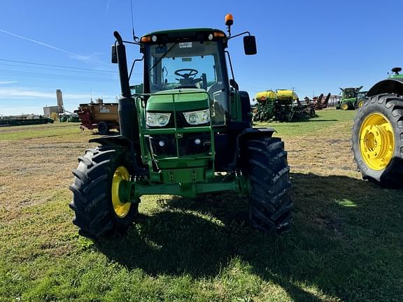 Image of John Deere 6110M equipment image 2