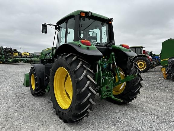 Image of John Deere 6110M equipment image 2